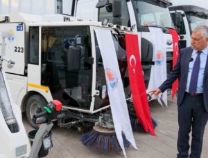 Adana Büyükşehir Belediyesi filosuna 5 yeni araç daha ekledi