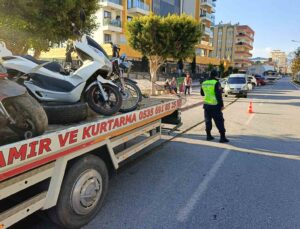 Antalya’da jandarmadan motosiklet denetimi