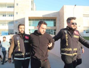 Antalya’da kurye ve baldız cinayeti şüphelisi 3 kişi adliyeye sevk edildi