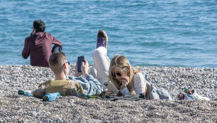 Antalya’dan kış ortasında kıskandıran görüntüler