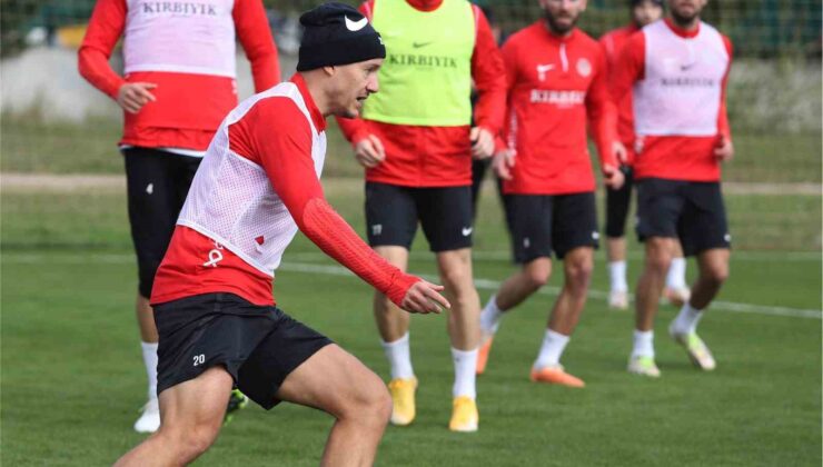 Antalyaspor’da kupa mesaisi başladı