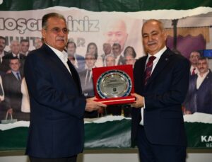 Başkan Kara, yılın ilk haftasında muhtarlarla buluştu