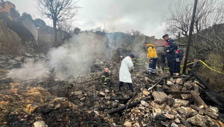 Burdur’da ev yangını: Yaşlı kadın hayatını kaybetti