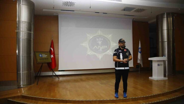 Büyükşehir personeline uyuşturucuyla mücadele eğitimi