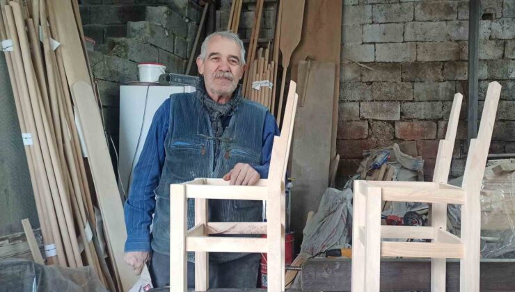 Depremde iş yeri yıkıldı, kendi imkanlarıyla yaptığı ekmek teknesiyle ayakta kaldı