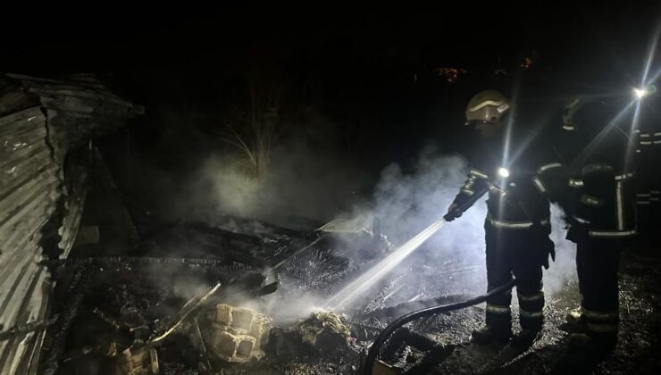 Dörtyol’da yanan baraka kullanılmaz hale geldi