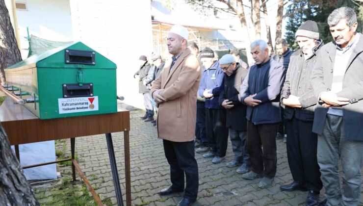 Enkaz altında kalan operatör toprağa verildi