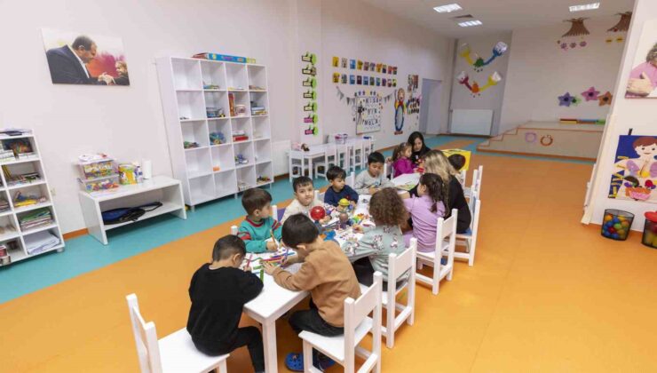 Gülnar’da ’Ebeveyn Yolculuğu’ semineri gerçekleştirildi