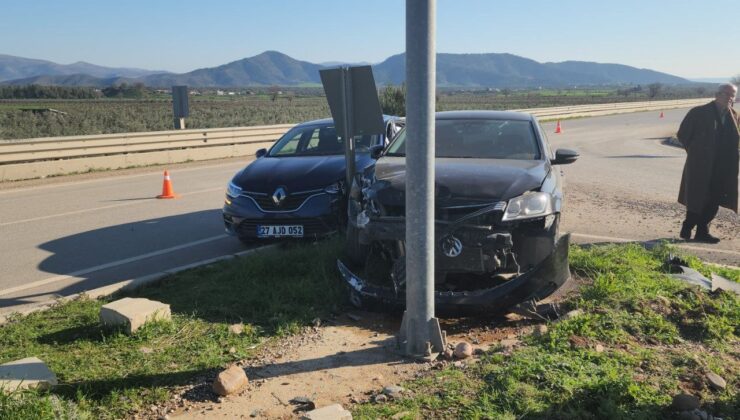 Hatay’da trafik kazası: 2 yaralı