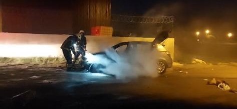Hatay’da yanan otomobilde maddi hasar oluştu