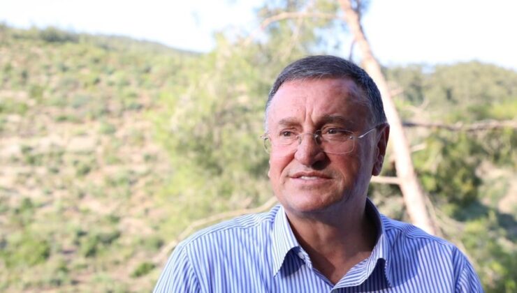 Hatay’da yeniden aday gösterilen Başkan Savaş: “Söz veriyorum, tüm acılara rağmen kadim şehrimizde yine aynı sofralarda tüm renklerimizle buluşacağız”