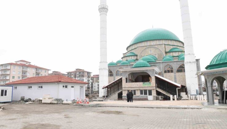 Isparta Belediyesi’nden camilere bakım ve yenileme
