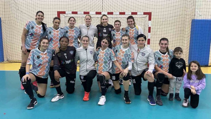 Konyaaltı’nın Mavi Kelebekler’i dolu dizgin