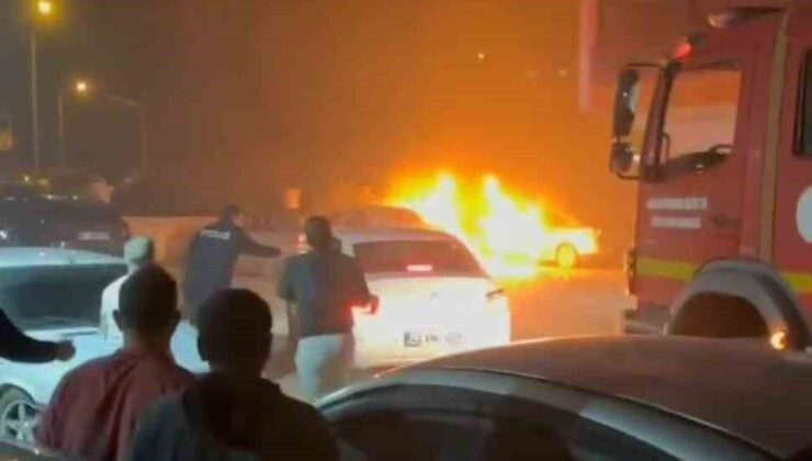 Kozan’da araç kundaklandı