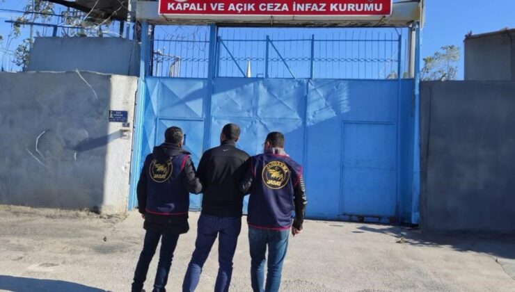 Mersin’de aranan şahıslar yakalandı 20’si tutuklandı