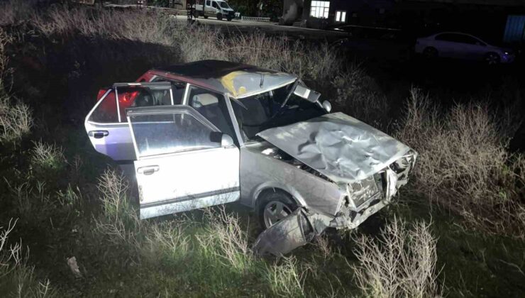 Mersin’de otomobil yayalara çarptı: 2 ölü