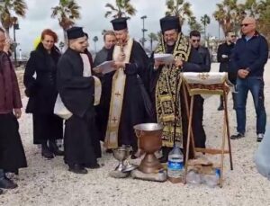 Ortodokslar, Side antik Kenti Abollon Tapınağı’nda Epifani Bayramı’nı kutladı