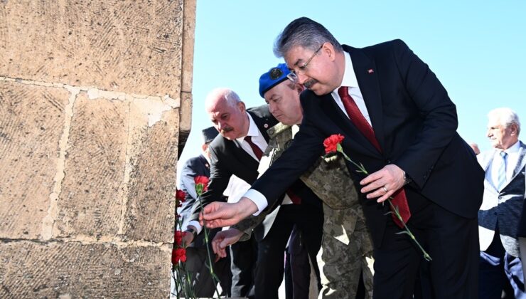 Osmaniye’de “Osmaniye Şehitlerine Yürüyor” programı