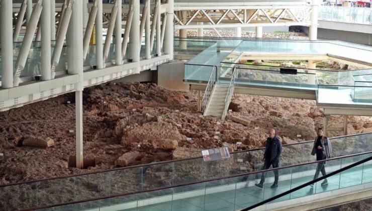 Türkiye’nin ilk nekropol müzesinde camdan yollarda tarihi yolculuk