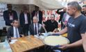 ‘Şimdiden hayırlı olsun şampiyonluğunuz’ diyen künefe ustası, Galatasaray Başkanı Dursun Özbek’i gülümsetti