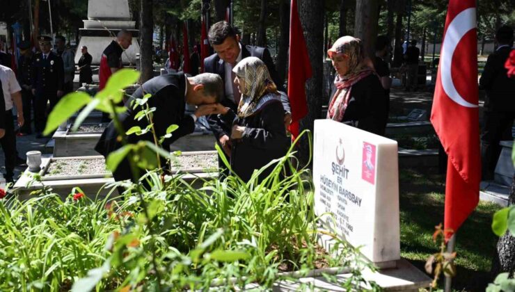 15 Temmuz Demokrasi ve Milli Birlik Günü etkinliklerinde şehitler anıldı