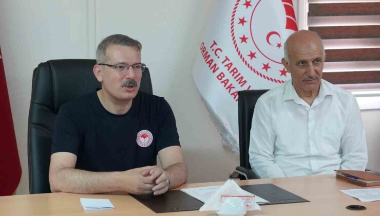 Adana Tarım ve Orman İl Müdürlüğü, zirai mücadele değerlendirme toplantısı gerçekleştirdi