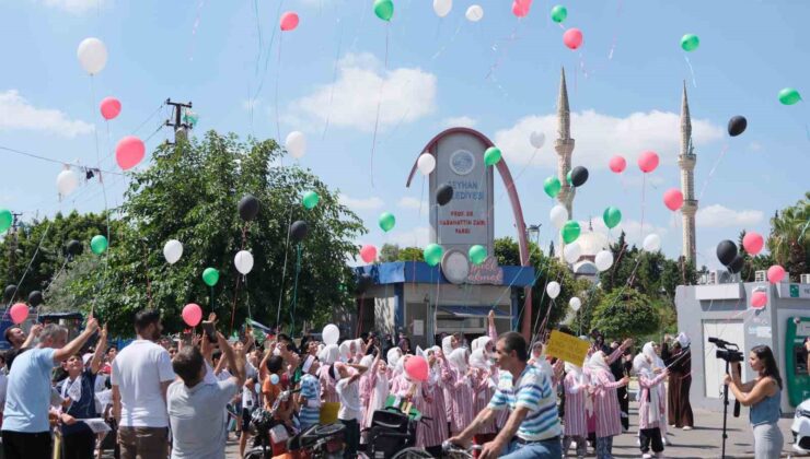 Adana’da çocuklar, Filistin’de ölen akranları için gökyüzüne balon bıraktı