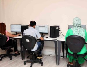 Akdeniz Belediyesi Proje Eğitim Merkezi, gençlere meslek kazandırıyor