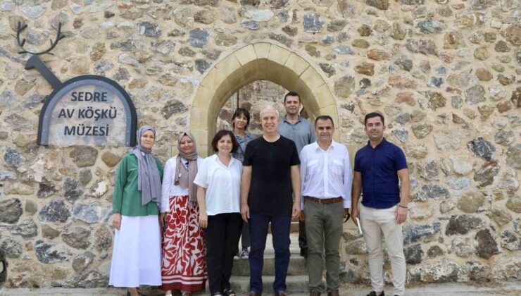 Alanya Belediye Başkanı Tarık Özçelik inceleme turuna çıktı