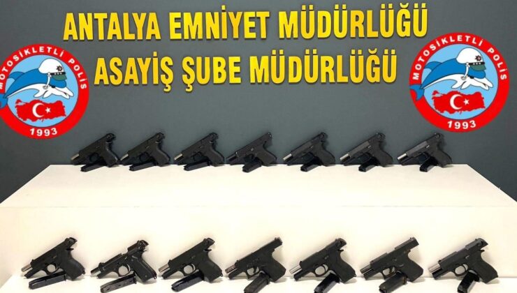 Antalya’da ruhsatsız silah satışına polis engeli: 3 tutuklama
