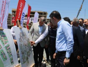 Bakan Kurum: “Amacımız yıl sonuna kadar 200 bin konutun teslimini gerçekleştirmek olacak”