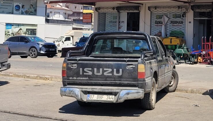 Çarpıştığı kamyonet sürücüsünü darp edip gitti