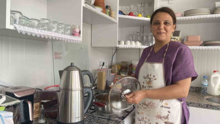 Depremzede esnafın konteynerine giren hırsız içli köfte yiyip, bulaşıkları yıkadı