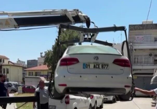 Hatalı park yapan 225 araca ceza yağmuru