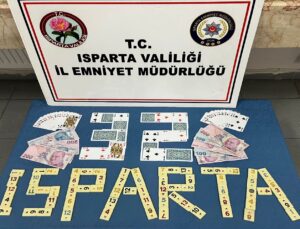 Isparta’da dernekte kumar oynayan 3 kişiye para cezası