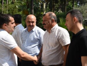 Karaisalı Kaymakamı Muhammed Huzeyfe Onur alkışlarla uğurlandı