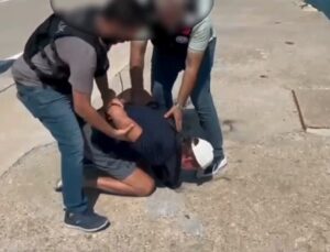 Kırmızı bültenle aranan şüpheli Antalya’da yakalandı