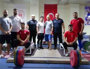 Milli halterci Paris Olimpiyatları’na Isparta’da hazırlanıyor