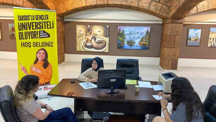 Tarsus Belediyesi, YKS’ye girenlere rehberlik hizmeti veriyor