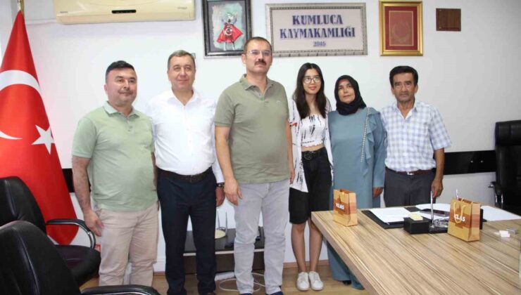 YKS’de başarılı olan öğrenciler altınla ödüllendirildi