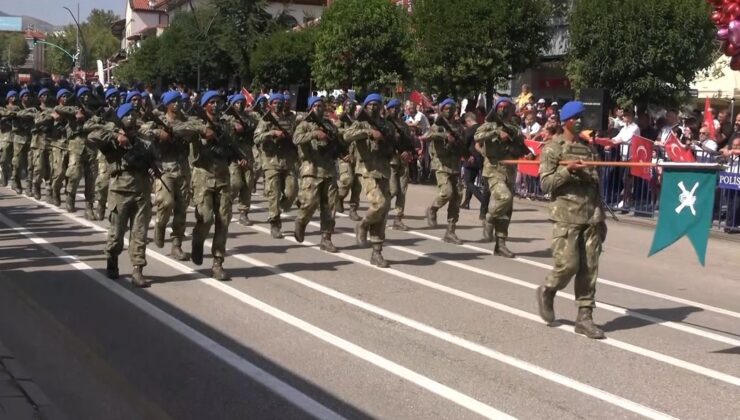 30 Ağustos Zafer Bayramı törenle kutlandı