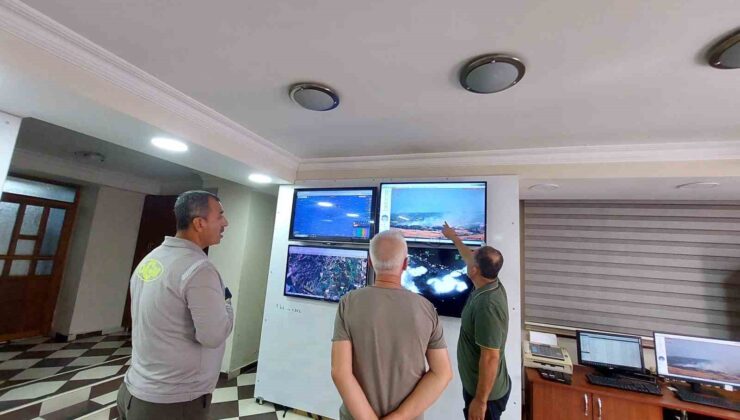 Adana’da ormana sıçrayan anız yangını kontrol altına alındı