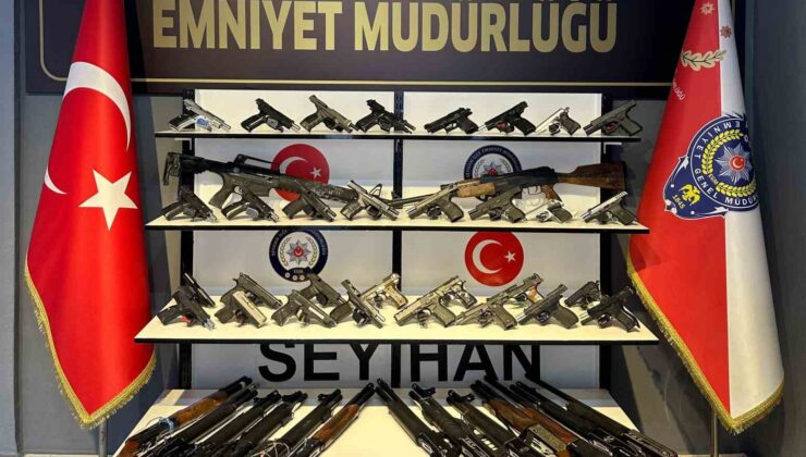 Adana’da polis 44 silah ele geçirirken 247 aranan şahsı yakaladı