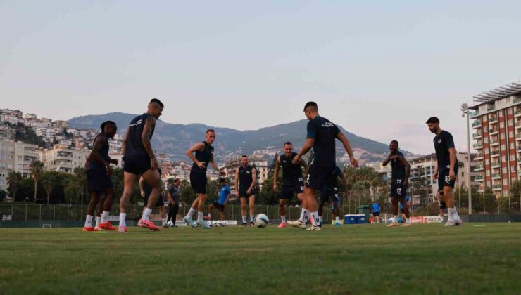 Alanyaspor, Eyüpspor maçı hazırlıklarını tamamladı