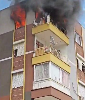 Antalya’da ev yangını korkuttu