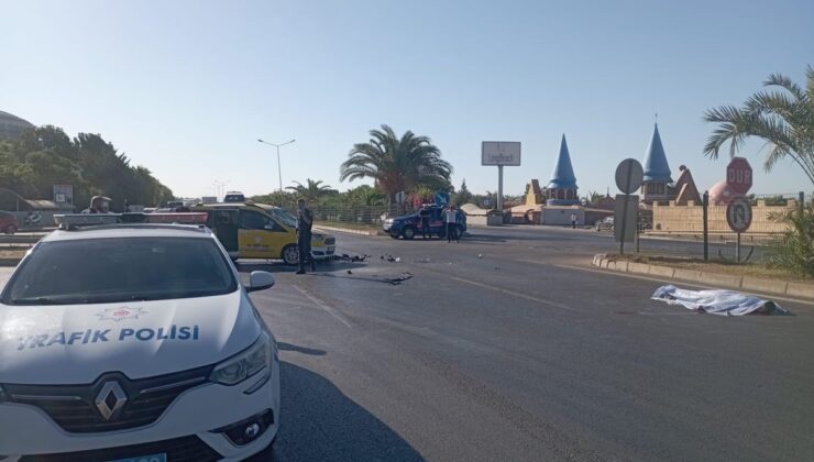 Antalya’da otomobille çarpışan motosikletin sürücüsü hayatını kaybetti