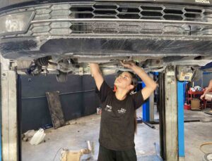 Arabalara duyduğu ilgi onu motor ustası yaptı, Burdur sanayisinin tek kadın ustası oldu