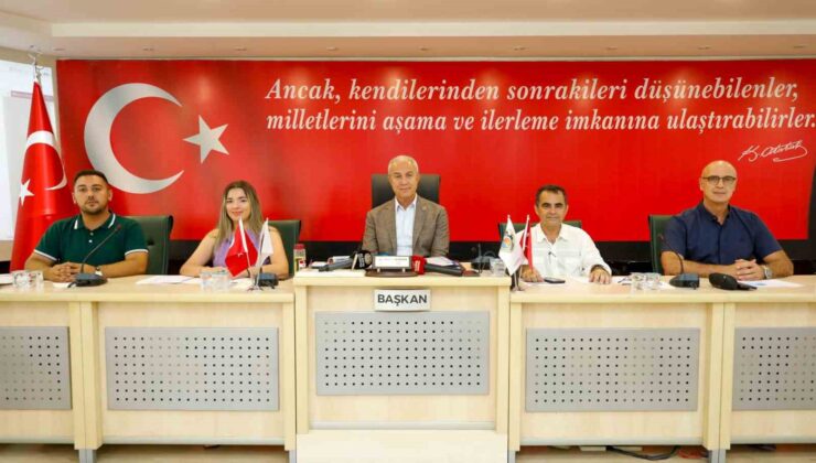 Başkan Özçelik: “Yapılmaması gereken büyüklükte bir bütçe yapılmış”