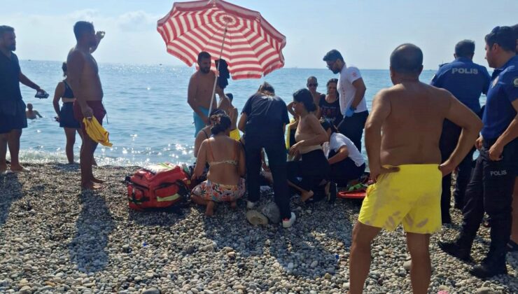 Boğulma tehlikesi geçiren gence ilk müdahaleyi izinli sağlıkçılar yaptı