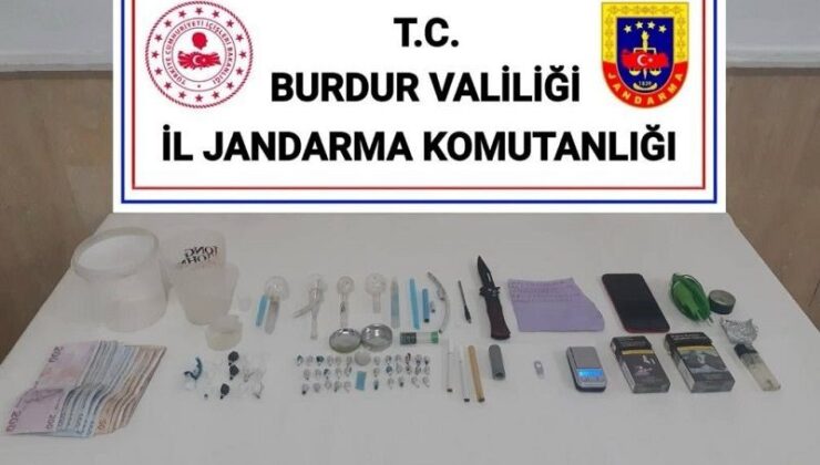 Burdur’da kaçakçılık operasyonlarında çok sayıda malzeme ele geçirildi